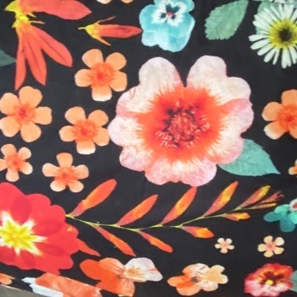 Urban Outfitters Black Floral Pillow Sham - Picture 3 of 3